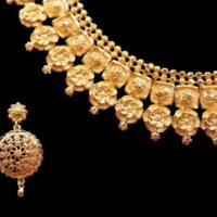 Gold Plated Heavy Design Necklace For Women - Image 2