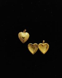 Gold-Colored Heart Locket Pendant - Image 4