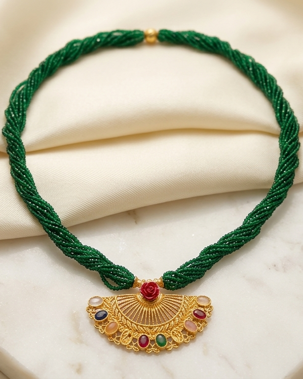 Emerald Twist Heritage Pendant Necklace Emerald Twist Heritage Pendant Necklace - Image 1