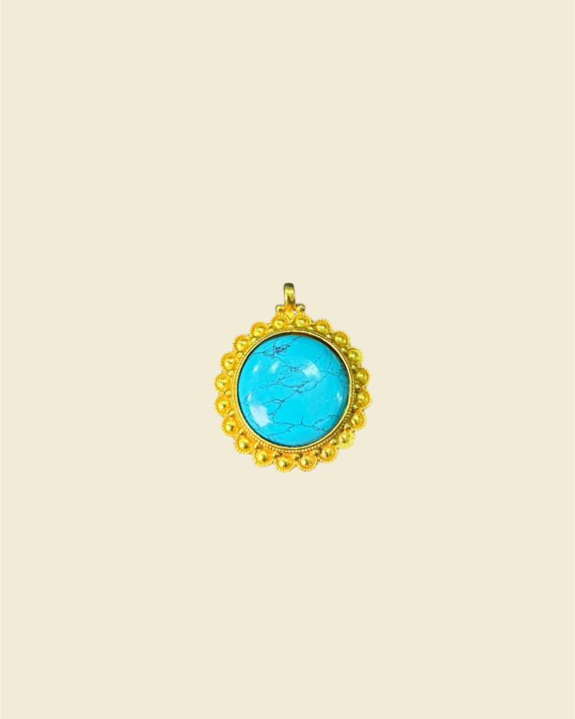 Gold-Plated Round Turquoise Pendant – Classic Boho Jewelry Gold-Plated Round Turquoise Pendant – Classic Boho Jewelry - Image 1