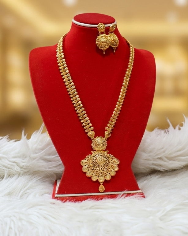 Royal Sunburst Gold Rani Haar Set Royal Sunburst Gold Rani Haar Set - Image 1